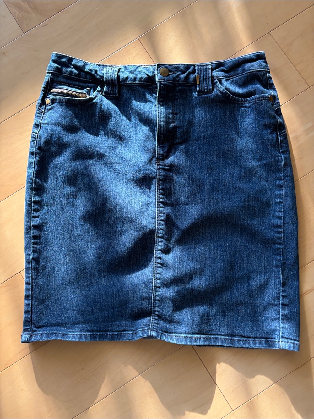 Max Jeans Dark Blue Denim Pencil Skirt
Size 8